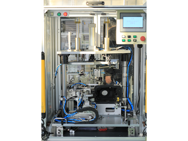 汽车内门把手组装设备